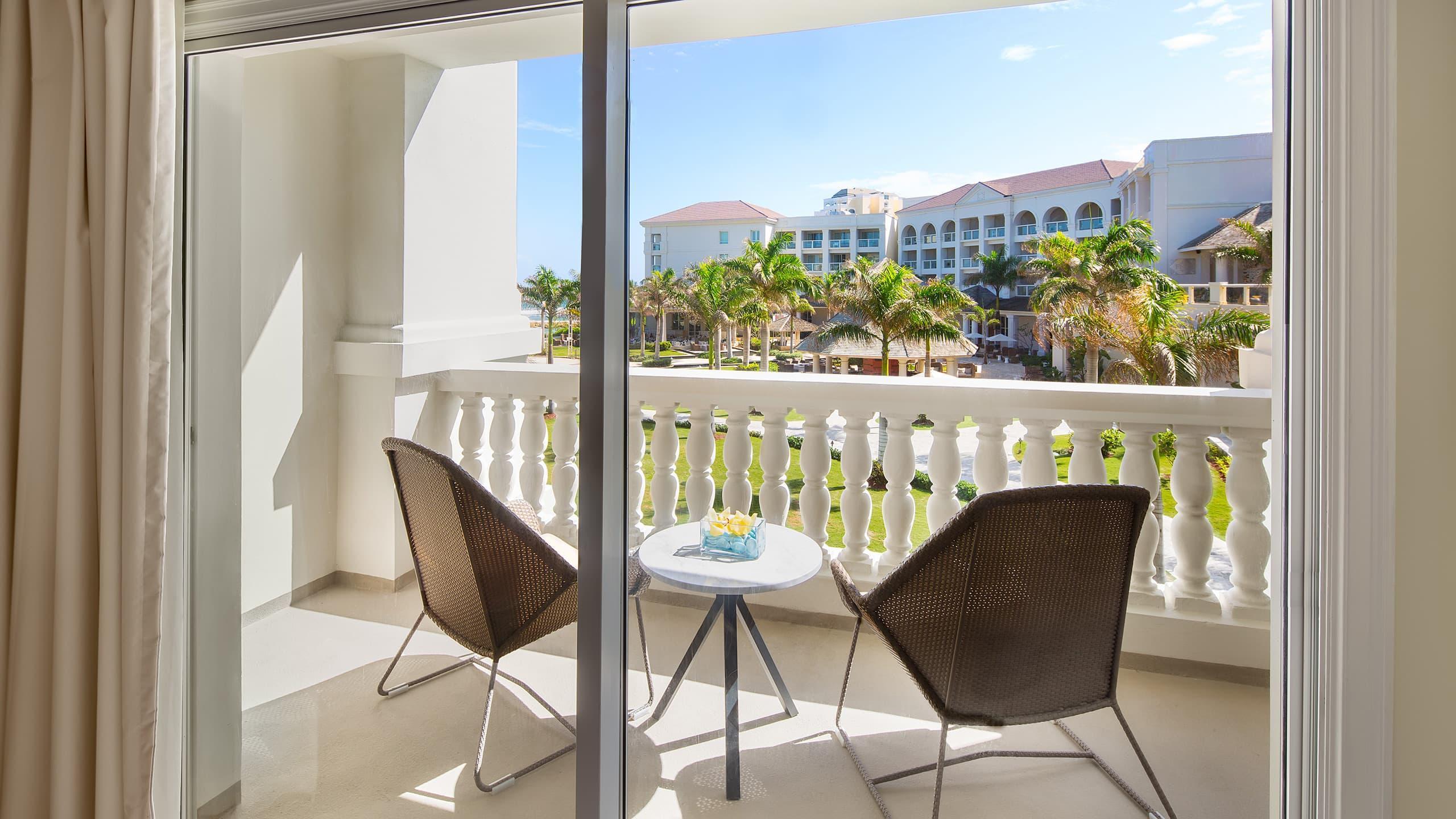 Hyatt Ziva Rose Hall 5*