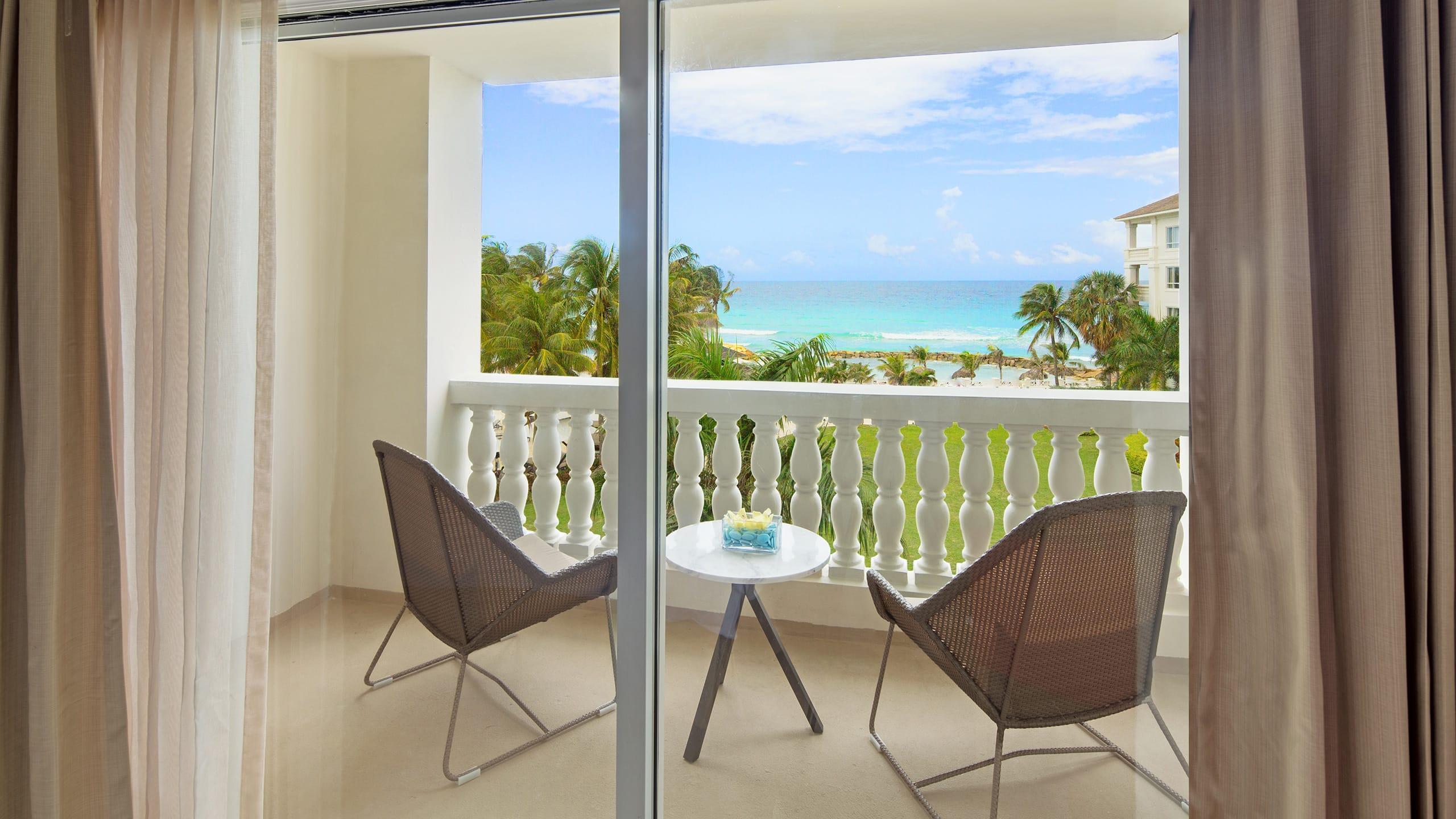 Hyatt Ziva Rose Hall 5*