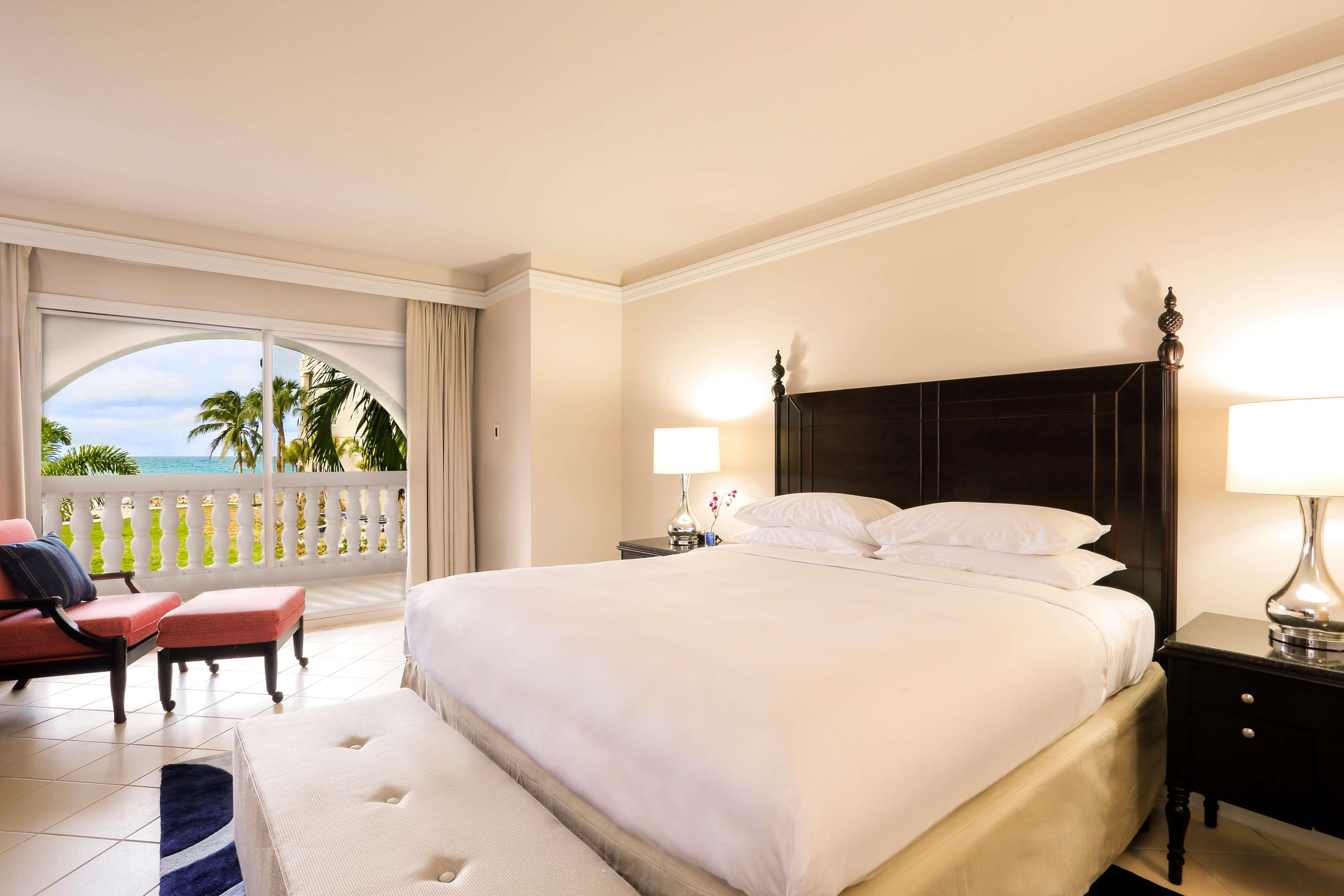 Hyatt Ziva Rose Hall Hotel