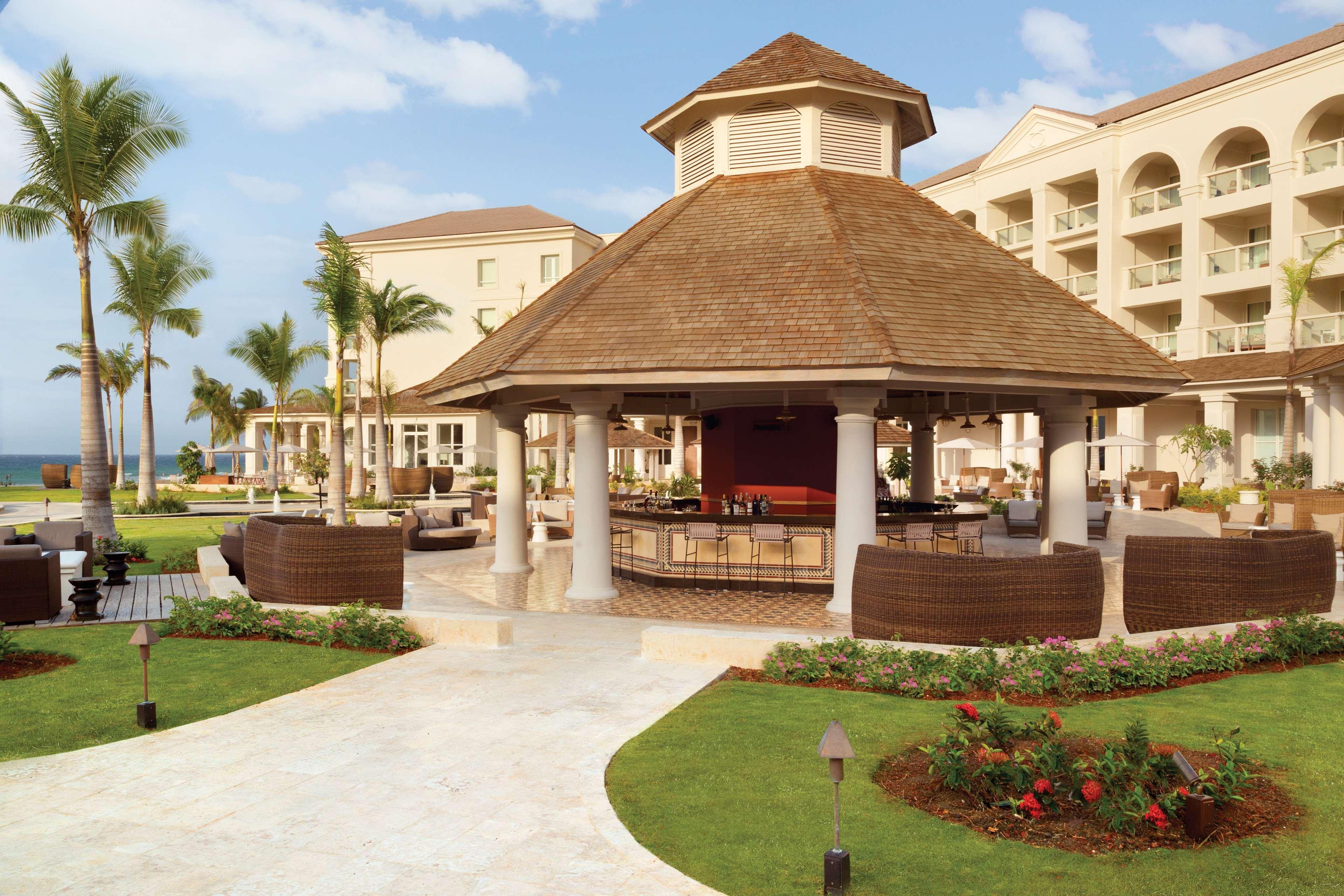 Hyatt Ziva Rose Hall