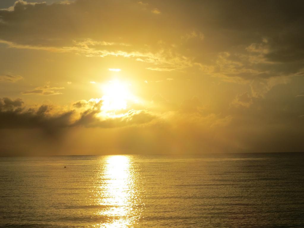 A Piece Of Paradise Hotel 3*