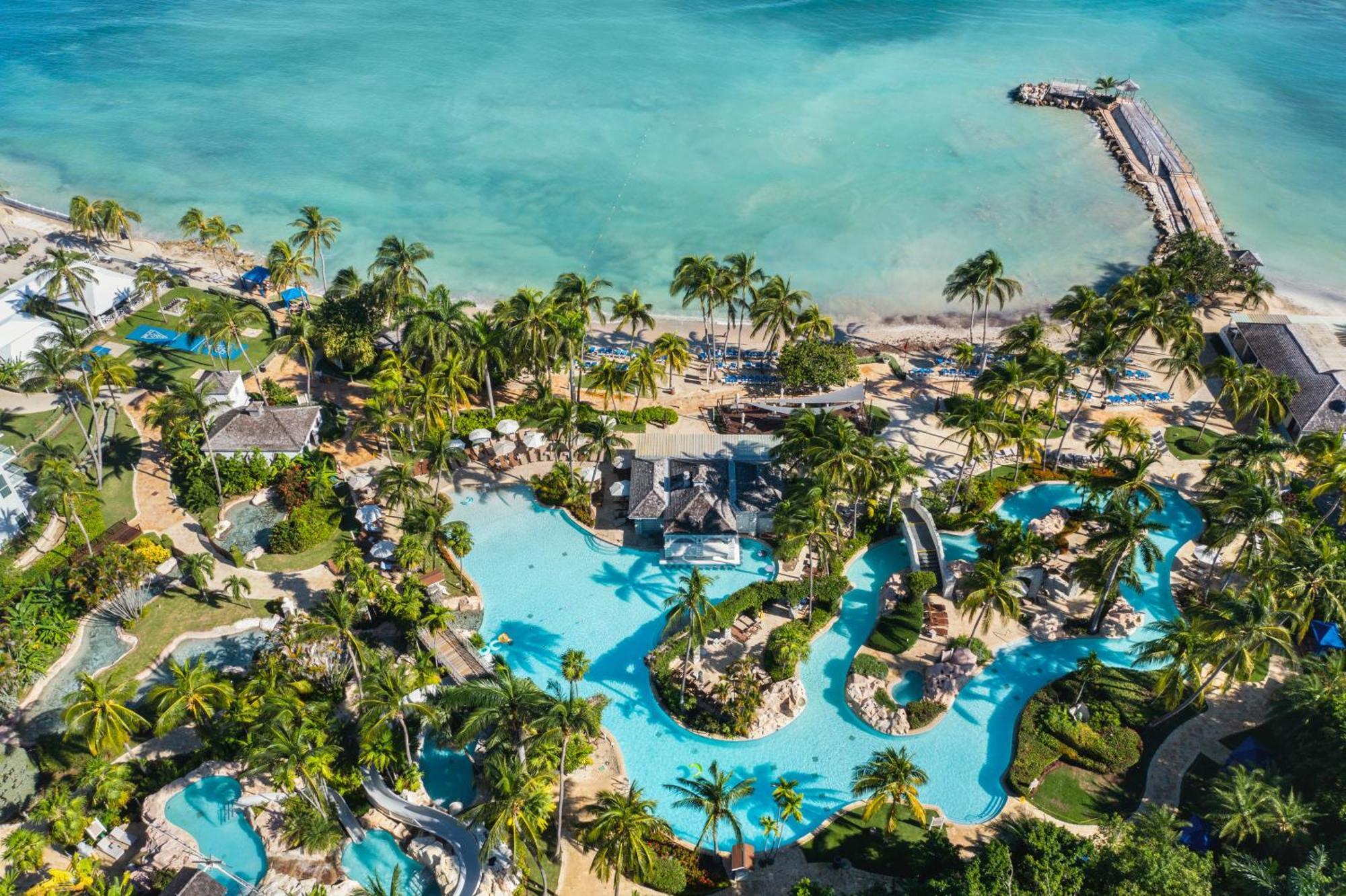 Resort Dreams Rose Hall &