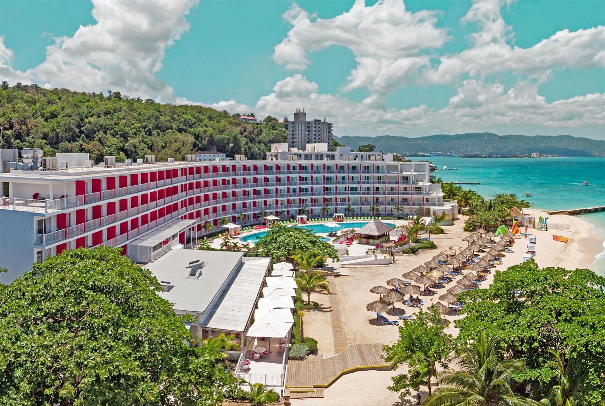 Grand Decameron Cornwall Beach, A Trademark All-Inclusive Resort Resort