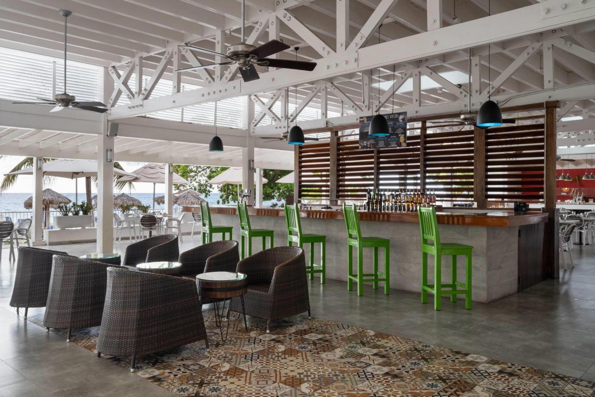 Grand Decameron Cornwall Beach, A Trademark All-Inclusive Resort Montego Bay