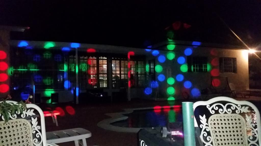 A Piece Of Paradise Hotel