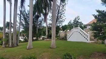 A Piece Of Paradise 3*