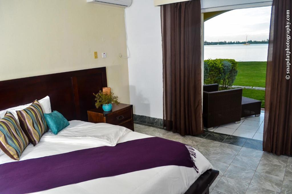 Syrynity Palace Montego Bay
