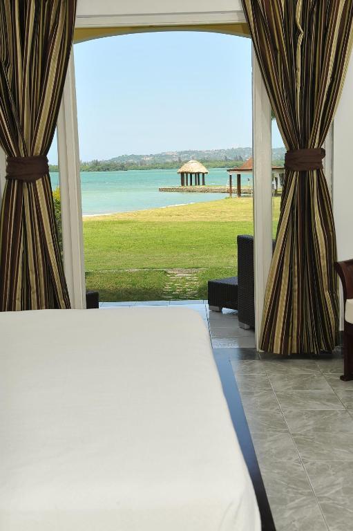 Syrynity Palace Hotel 2*