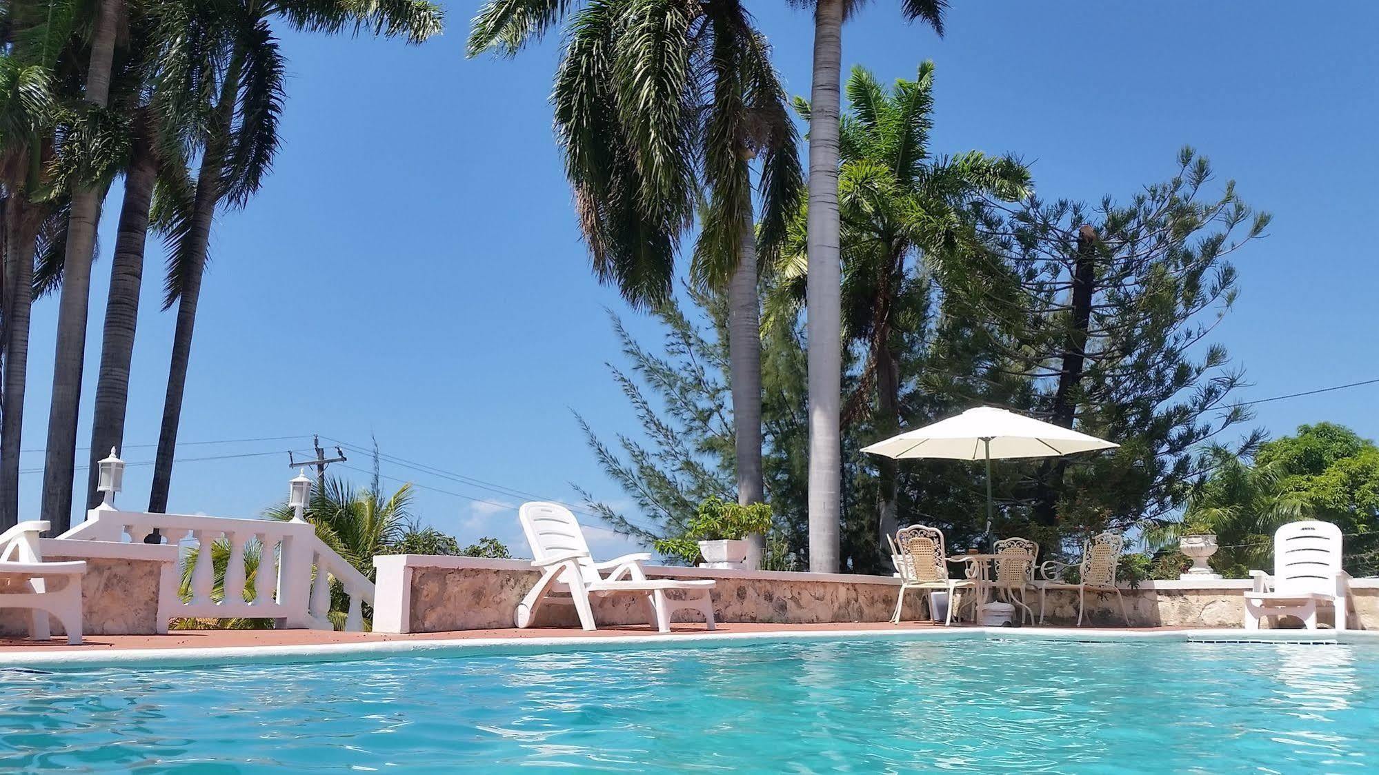 A Piece Of Paradise Hotel 3*