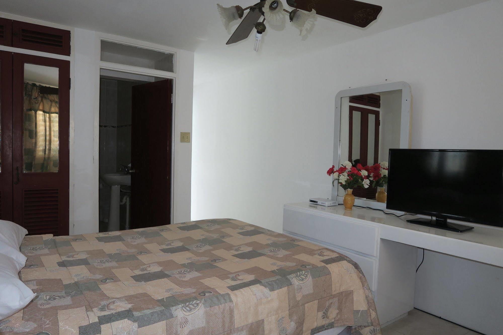 Enchanted Villas Inn Montego Bay