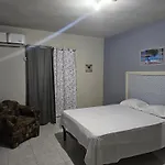 Modern Apt At West Village