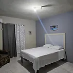 Modern Apt At West Village