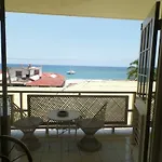Rooms On The Hip Strip - Montego Bay