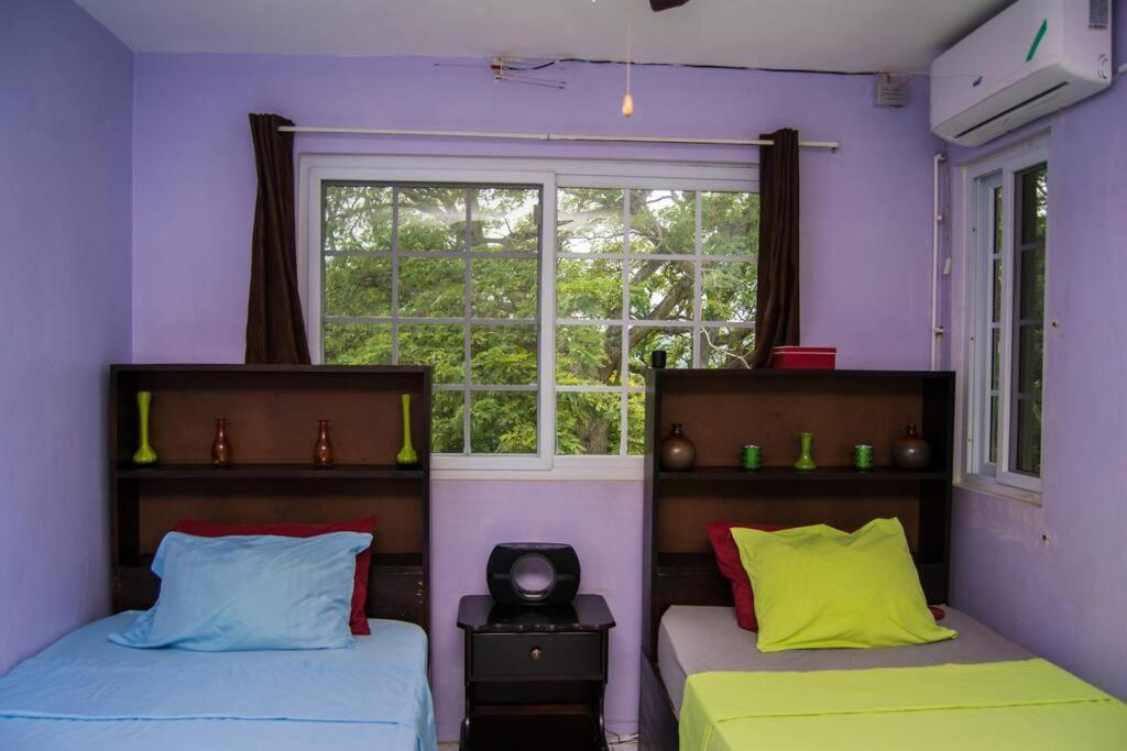 The Biltons - 6 Min From Airport- A/c In Apartment Montego Bay