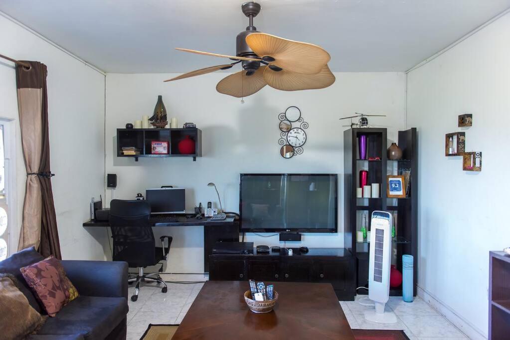 The Biltons - 6 Min From Airport- A/c In * Montego Bay