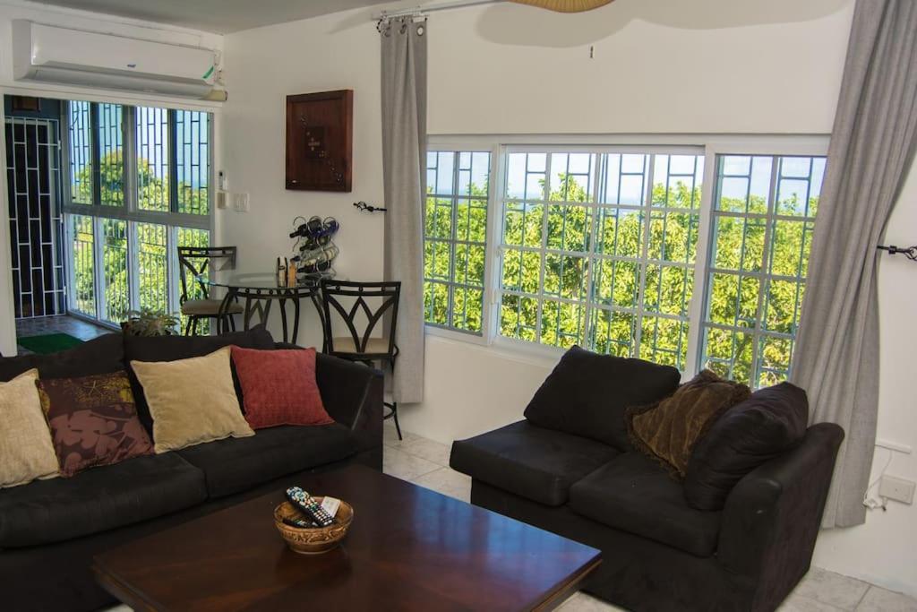 The Biltons - 6 Min From Airport- A/c In * Montego Bay