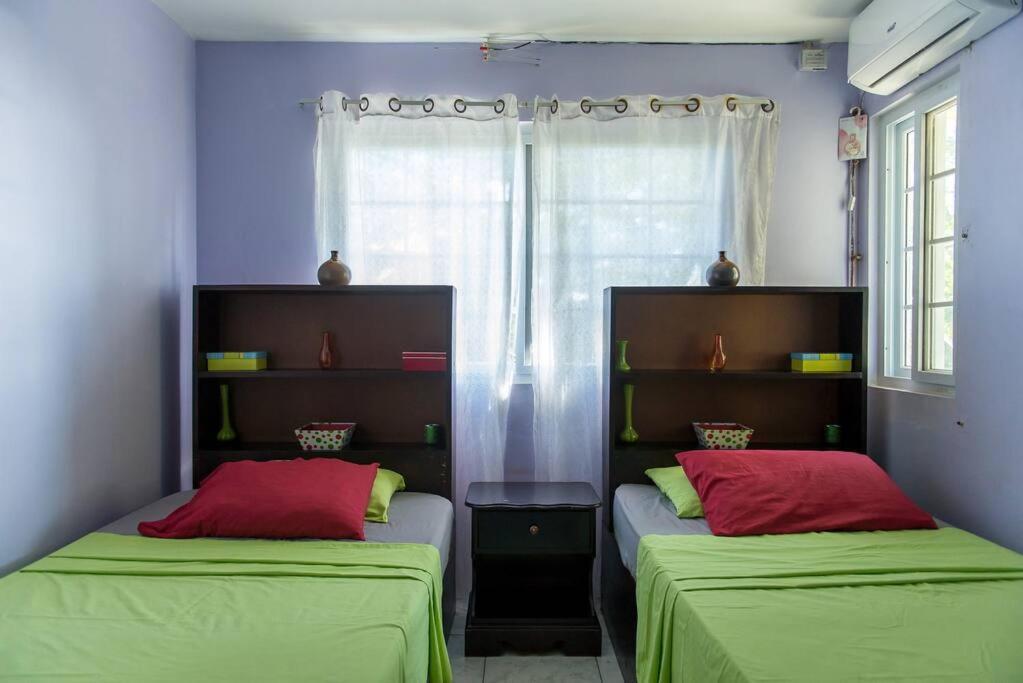 The Biltons - 6 Min From Airport- A/c In Apartment Montego Bay