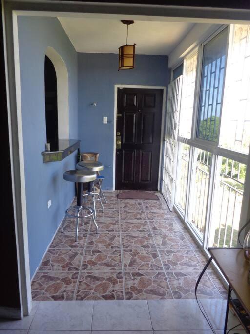 The Biltons - 6 Min From Airport- A/c In Apartment Montego Bay