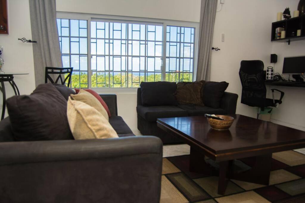 The Biltons - 6 Min From Airport- A/c In