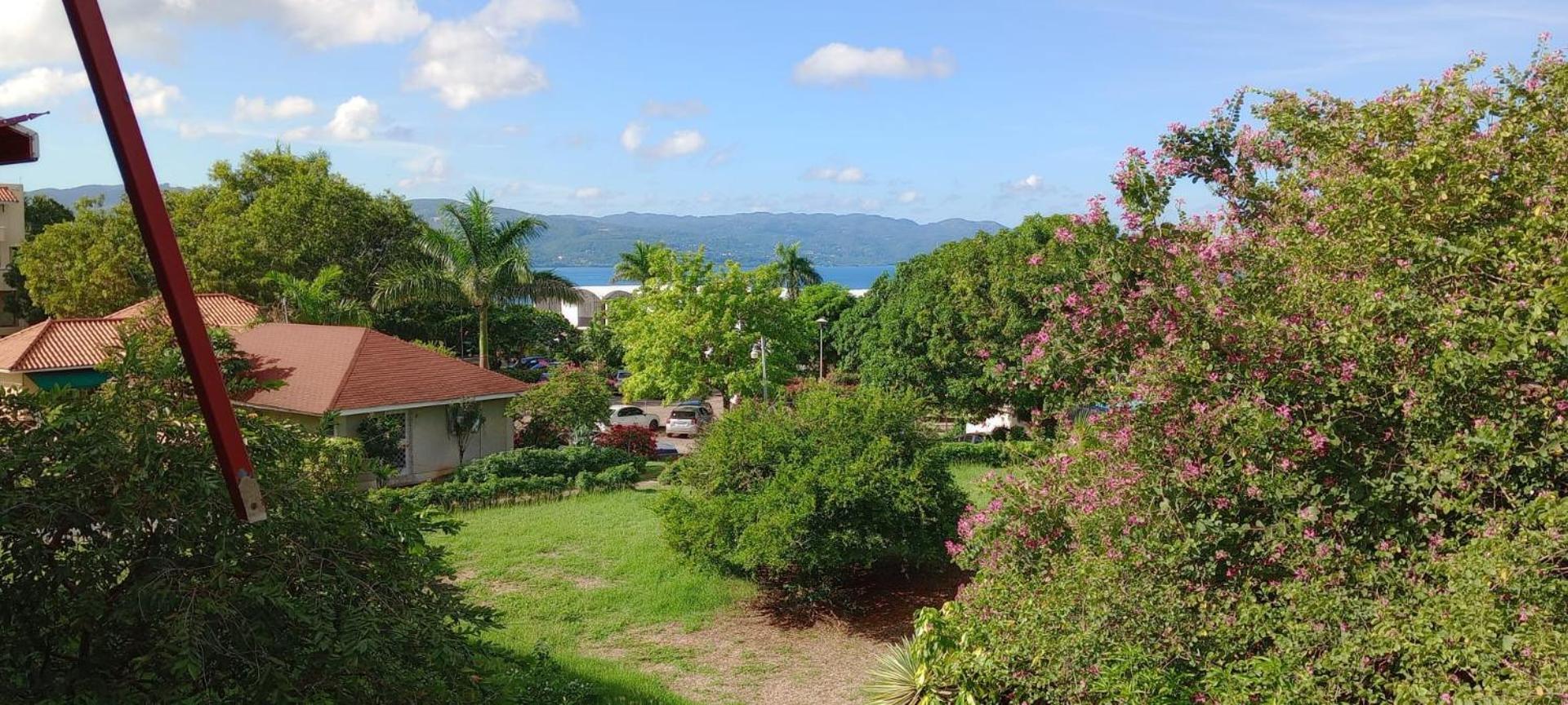 Island Getaway At The Garden