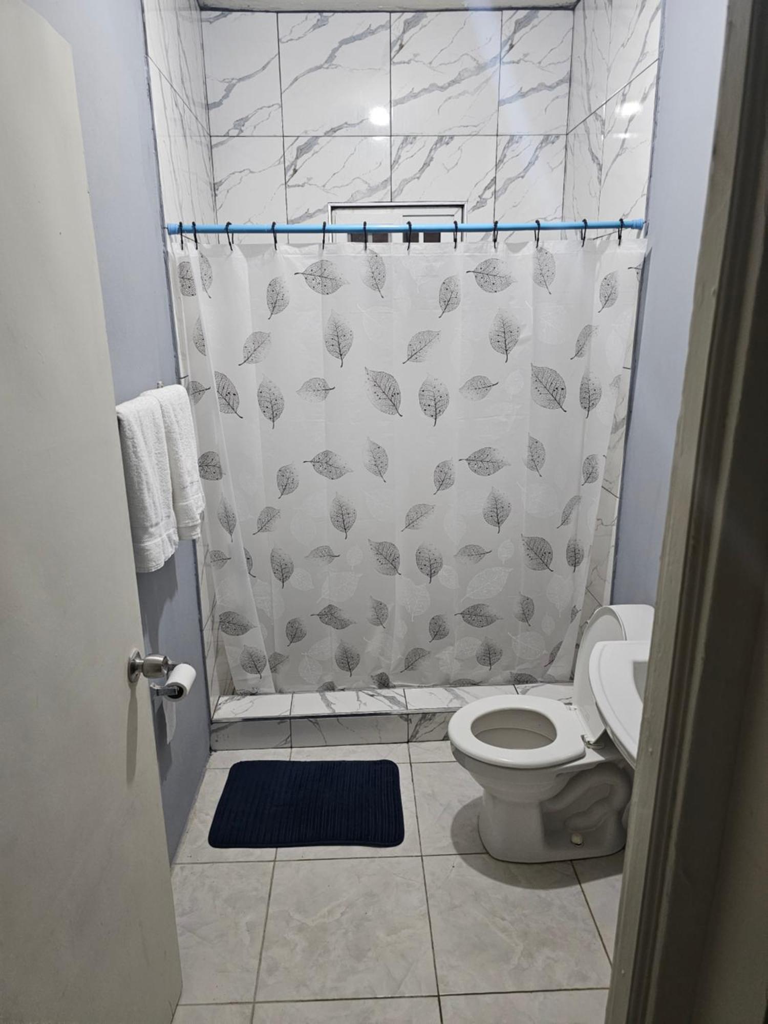 Modern Apt At West Village * Montego Bay