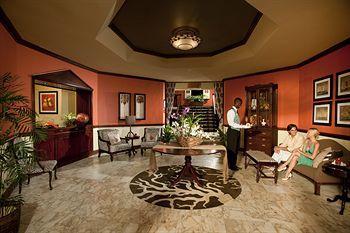Hotel Grand Pineapple