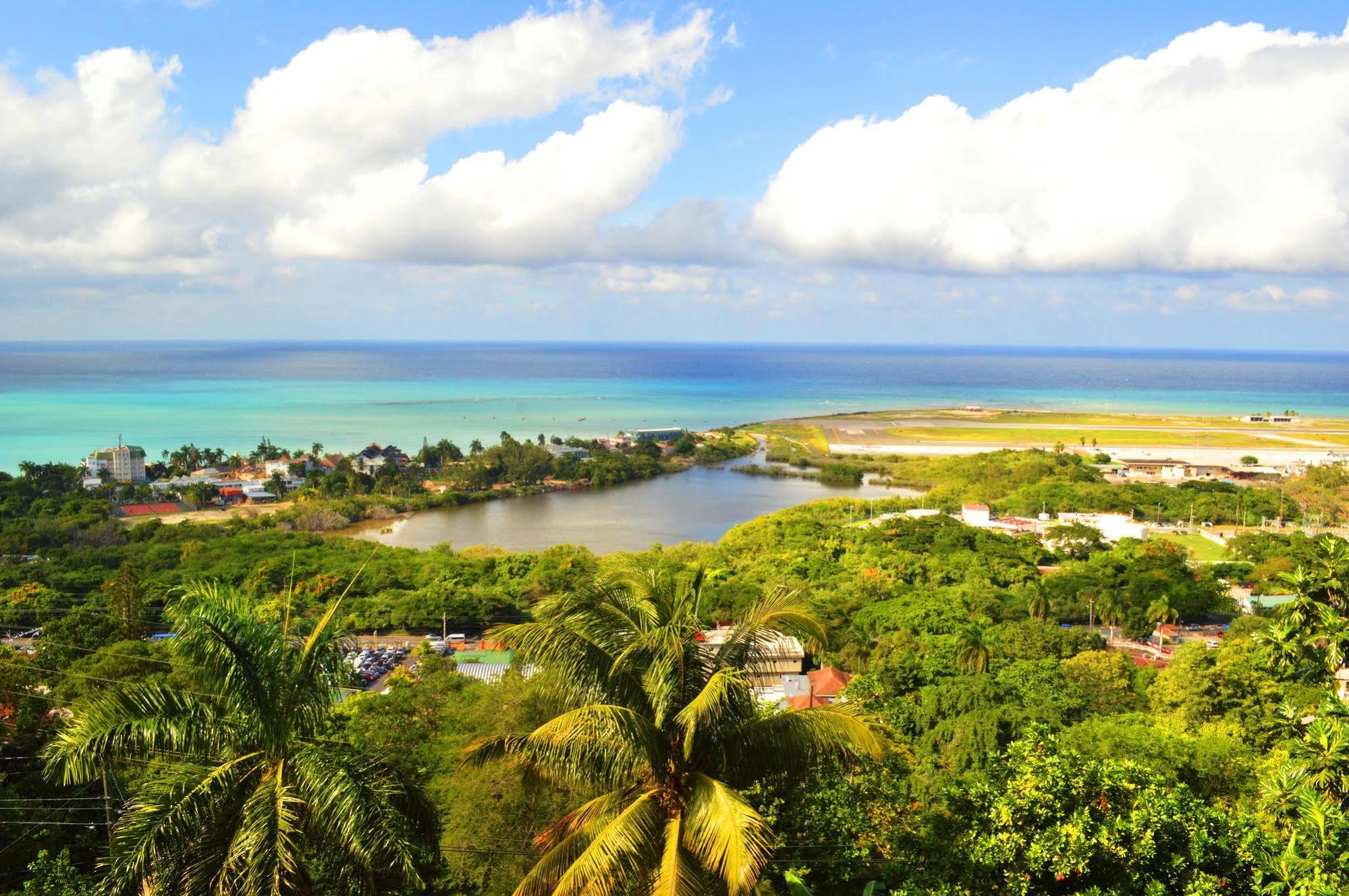 Apartment On Of The Bay Montego Bay