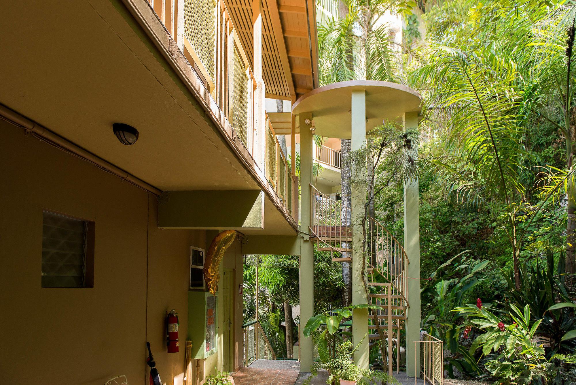 On The Hip Strip - Apartment *