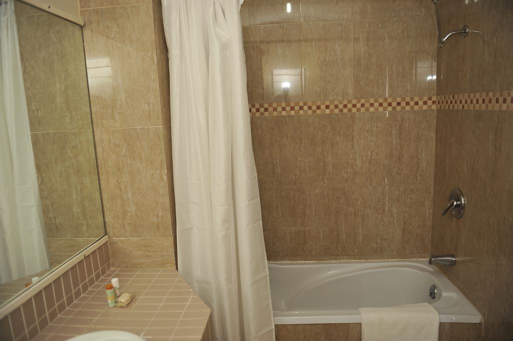 Hotel Syrynity Palace