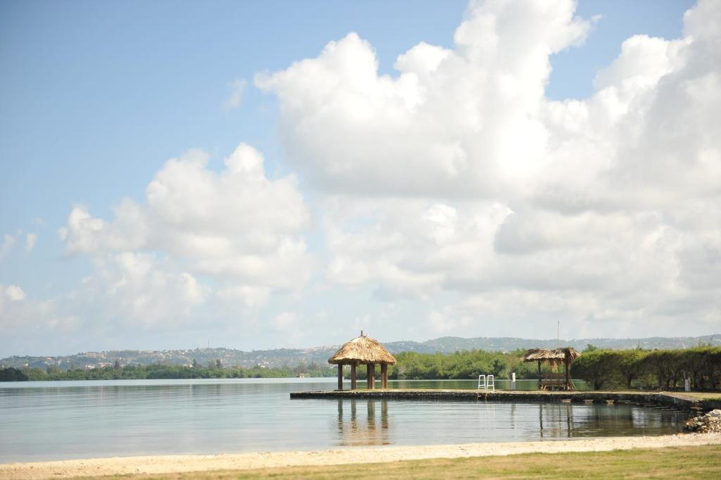 Syrynity Palace Montego Bay
