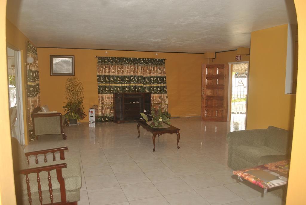 Inn Enchanted Villas Inn