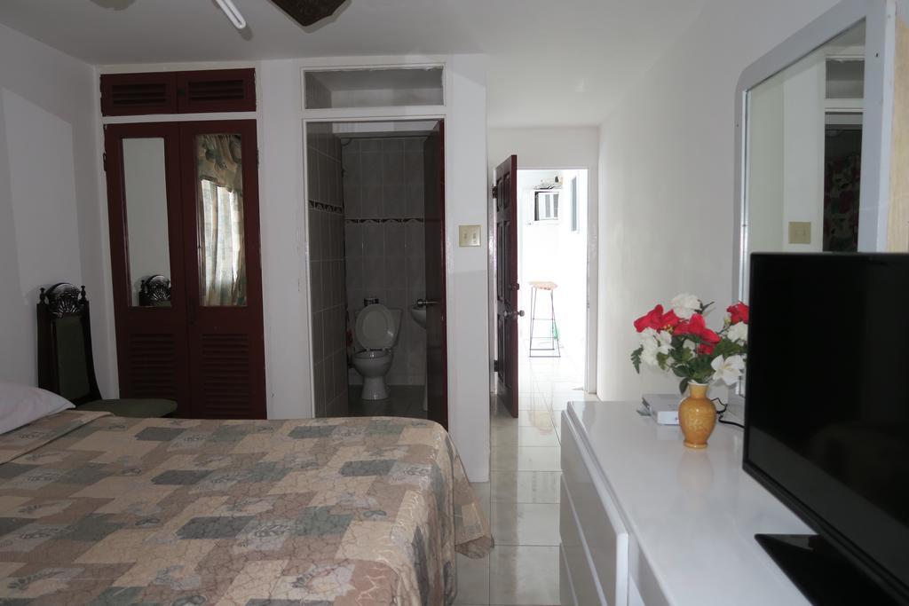 Enchanted Villas Inn
