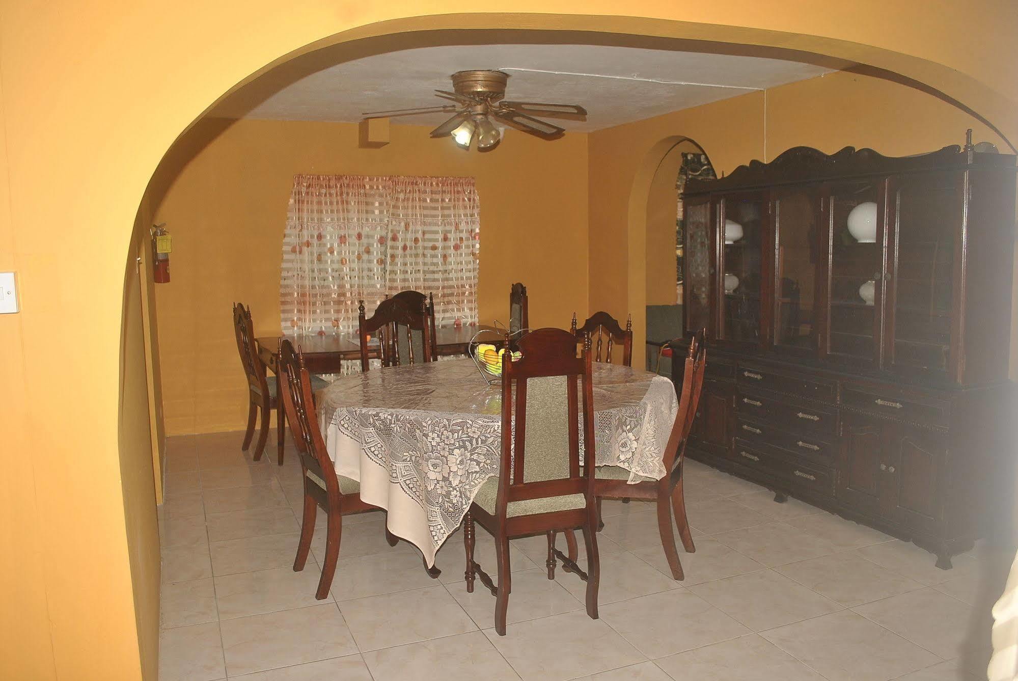 Enchanted Villas Inn Montego Bay