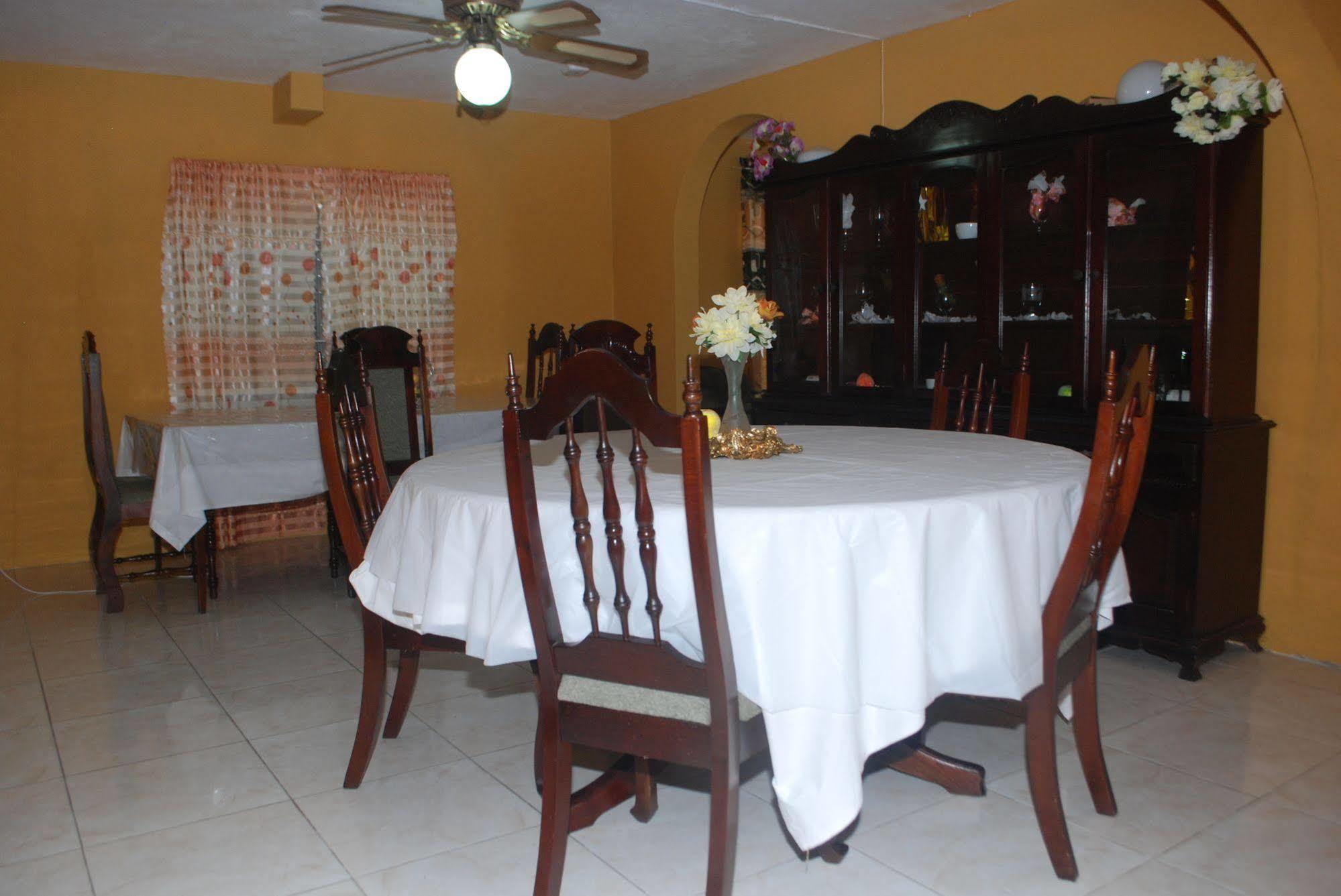 Enchanted Villas Inn 3*