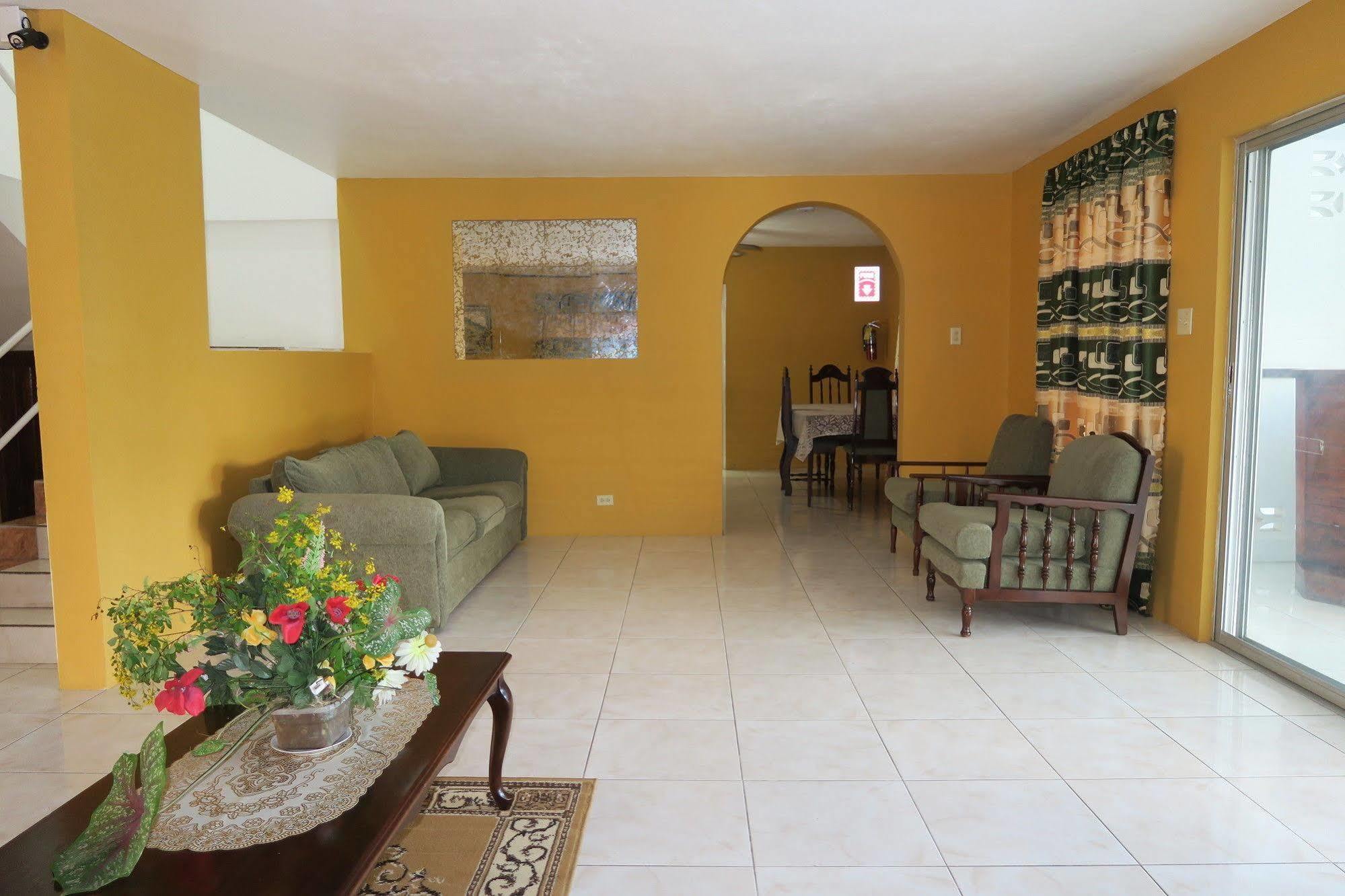 Enchanted Villas Inn
