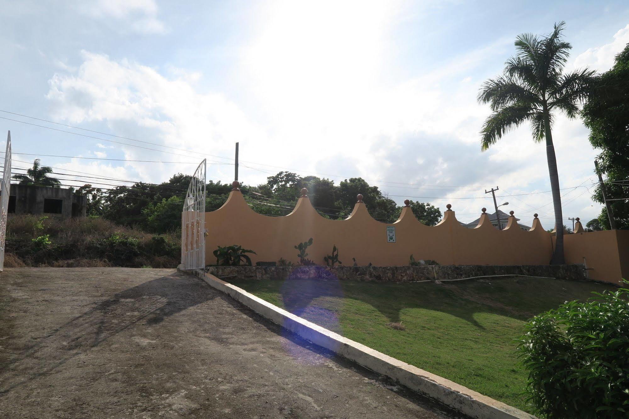Inn Enchanted Villas Inn Montego Bay