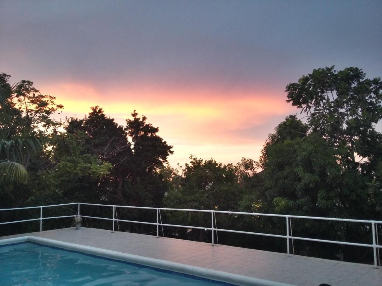 Enchanted Villas Inn