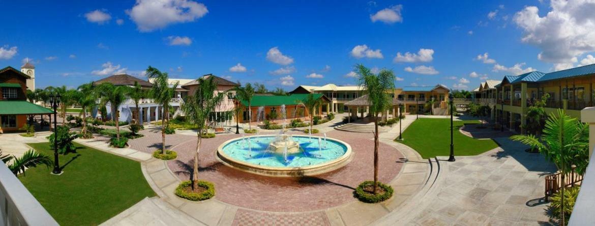 Enchanted Villas Inn Inn